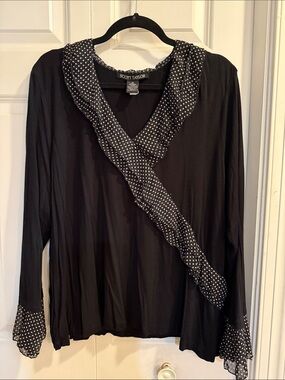 SCOTT TAYLOR Black Long-Sleeve V-Neck Top with Polka Dot Ruffle